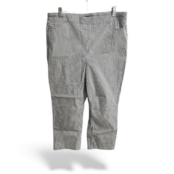 Mario Serrani Pants - Mario Serrani Comfort Stretch Capri Pants Women Size XL Blue White Pinstripe